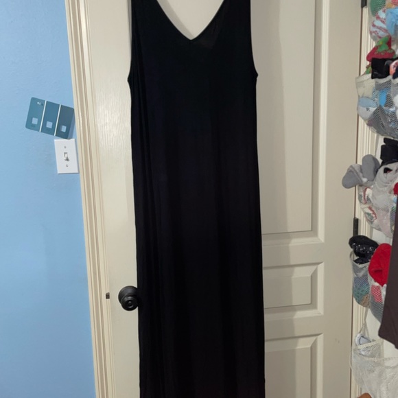 Torrid black maxi v-neck - Picture 2 of 3